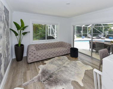 880 Hickory Terrace - Photo Thumbnail 11