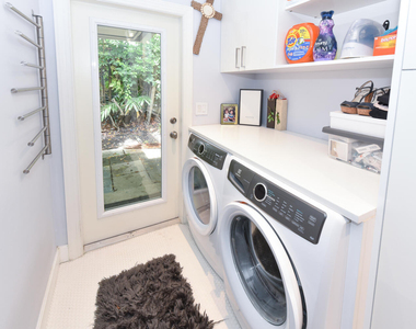 880 Hickory Terrace - Photo Thumbnail 25