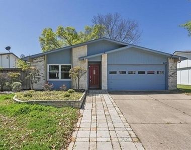1637 Dell Oak Drive - Photo Thumbnail 1