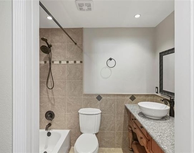 1637 Dell Oak Drive - Photo Thumbnail 12