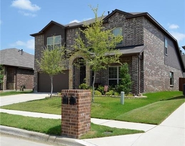 15628 Carlton Oaks Drive - Photo Thumbnail 2
