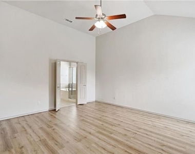 15628 Carlton Oaks Drive - Photo Thumbnail 13