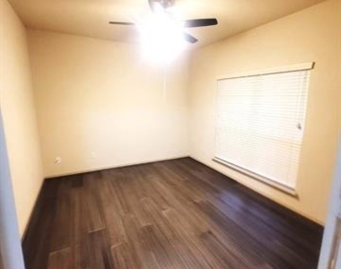 15628 Carlton Oaks Drive - Photo Thumbnail 10