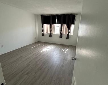 1865 79th St Causeway - Photo Thumbnail 4