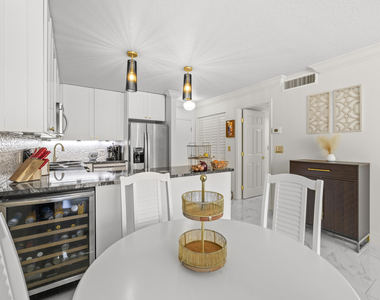 2400 S Ocean Drive - Photo Thumbnail 6