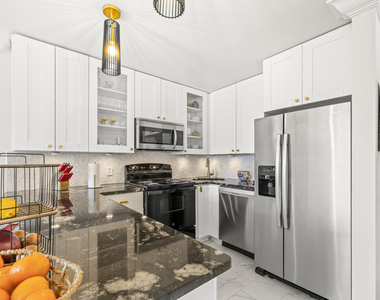 2400 S Ocean Drive - Photo Thumbnail 2