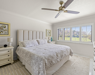 2400 S Ocean Drive - Photo Thumbnail 13