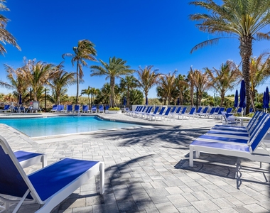 2400 S Ocean Drive - Photo Thumbnail 41