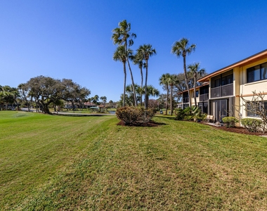 2400 S Ocean Drive - Photo Thumbnail 23