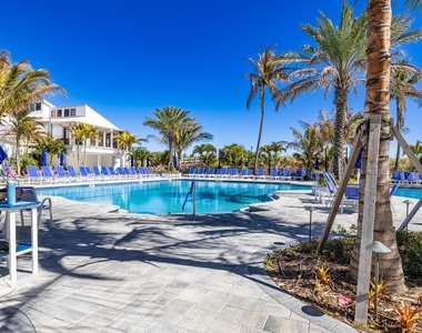 2400 S Ocean Drive - Photo Thumbnail 40