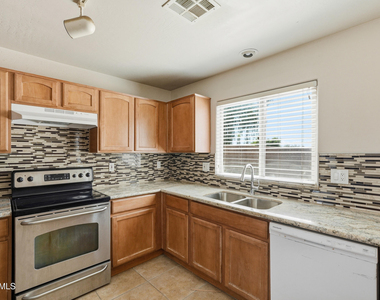 21939 W Cocopah Street - Photo Thumbnail 10