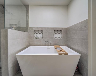 6650 Lovington Drive - Photo Thumbnail 12