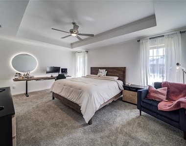 6650 Lovington Drive - Photo Thumbnail 10