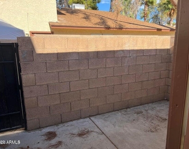 860 E Brown Road - Photo Thumbnail 4