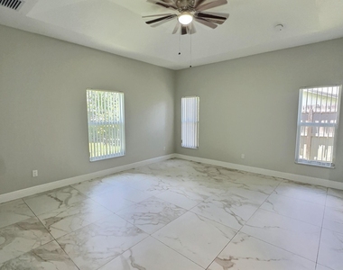 413 Martin Avenue - Photo Thumbnail 13