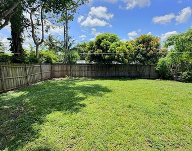 413 Martin Avenue - Photo Thumbnail 19