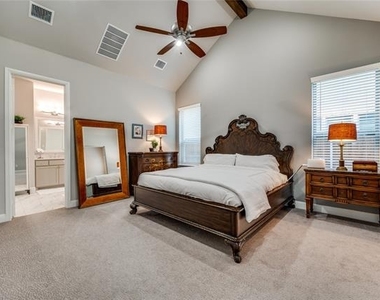 13474 Chalet Avenue - Photo Thumbnail 15