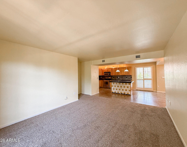 7402 E Carefree Drive - Photo Thumbnail 5