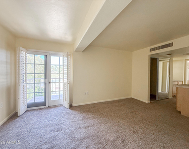 7402 E Carefree Drive - Photo Thumbnail 18