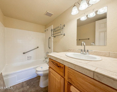 7402 E Carefree Drive - Photo Thumbnail 12