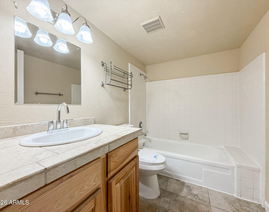7402 E Carefree Drive - Photo Thumbnail 20