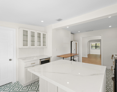 517 55th Street - Photo Thumbnail 16