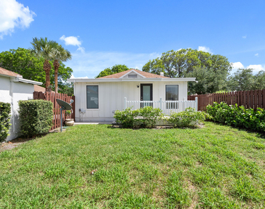 517 55th Street - Photo Thumbnail 4