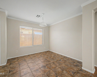 8133 W Magnolia Street - Photo Thumbnail 5