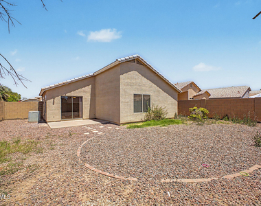 8133 W Magnolia Street - Photo Thumbnail 18