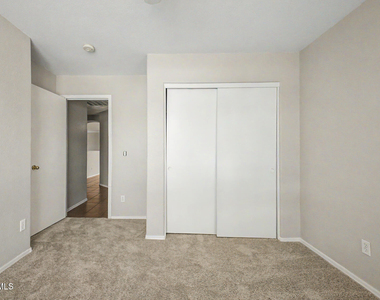 8133 W Magnolia Street - Photo Thumbnail 12