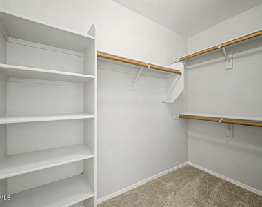 8133 W Magnolia Street - Photo Thumbnail 10