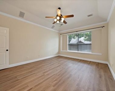 18638 Tall Oak Drive - Photo Thumbnail 23