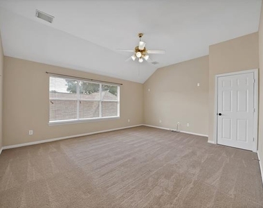 18638 Tall Oak Drive - Photo Thumbnail 33