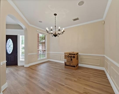 18638 Tall Oak Drive - Photo Thumbnail 4