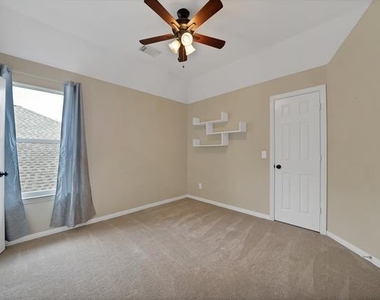 18638 Tall Oak Drive - Photo Thumbnail 29