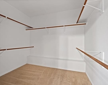 18638 Tall Oak Drive - Photo Thumbnail 27