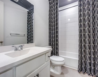 914 Songbird Lane - Photo Thumbnail 15