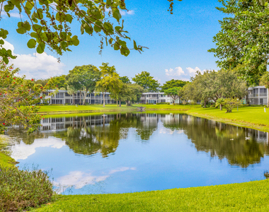 4200 Oaks Terrace - Photo Thumbnail 18