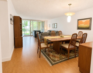 4200 Oaks Terrace - Photo Thumbnail 11