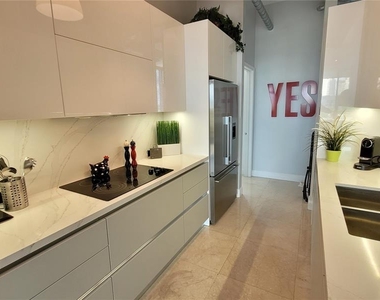 3029 Ne 188th Street - Photo Thumbnail 3