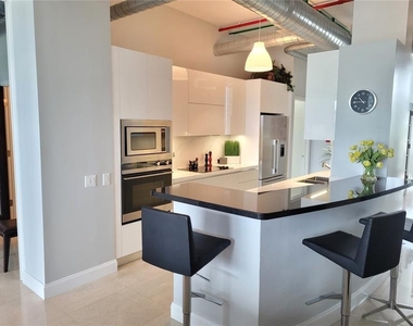3029 Ne 188th Street - Photo Thumbnail 4