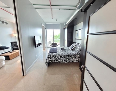 3029 Ne 188th Street - Photo Thumbnail 12