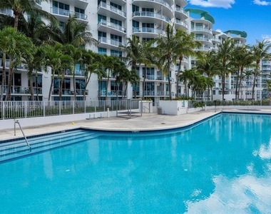 3029 Ne 188th Street - Photo Thumbnail 24