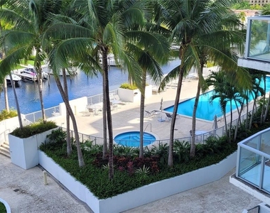 3029 Ne 188th Street - Photo Thumbnail 19