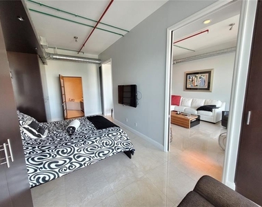 3029 Ne 188th Street - Photo Thumbnail 10