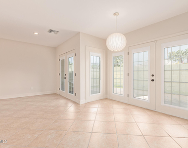 6282 E Pinchot Avenue - Photo Thumbnail 20