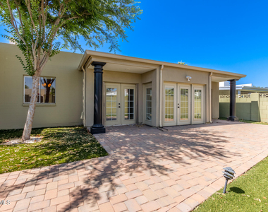 6282 E Pinchot Avenue - Photo Thumbnail 24