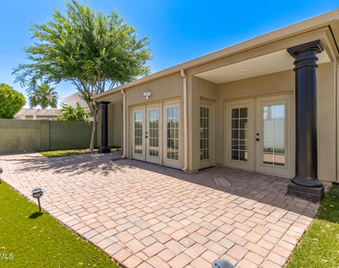 6282 E Pinchot Avenue - Photo Thumbnail 5