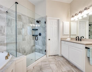 8856 Shady Shore Drive - Photo Thumbnail 15