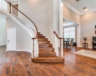8856 Shady Shore Drive - Photo Thumbnail 2